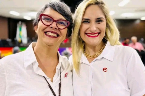 É oficial Professora Liliam candidata a Prefeita de Cascavel.